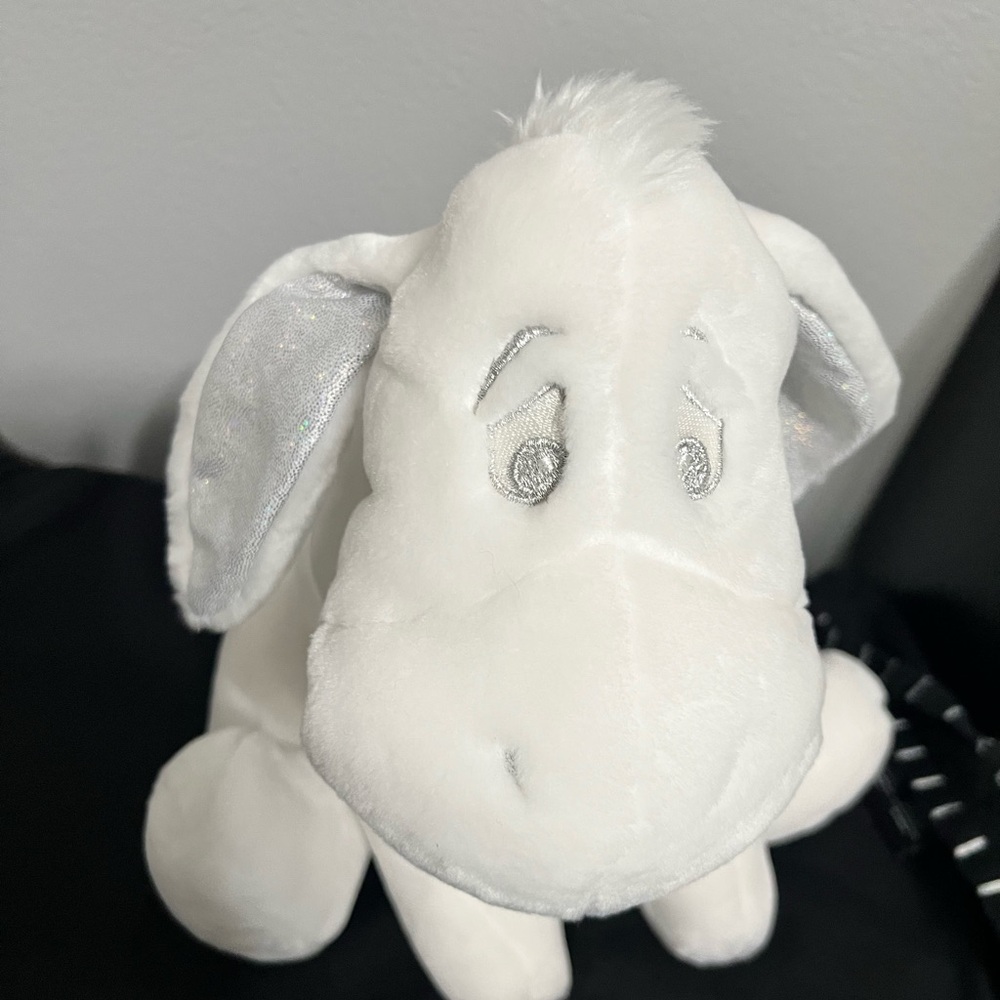 Disney Store Snowflake Pal Eeyore Adorable White Plush Toy - Picture 2 of 10